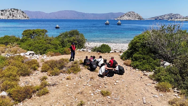 Akdenizde, 19 Düzensiz Göçmen Yakalandı